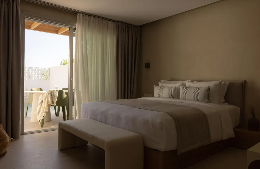 Parocks Luxury Hotel & Spa-1